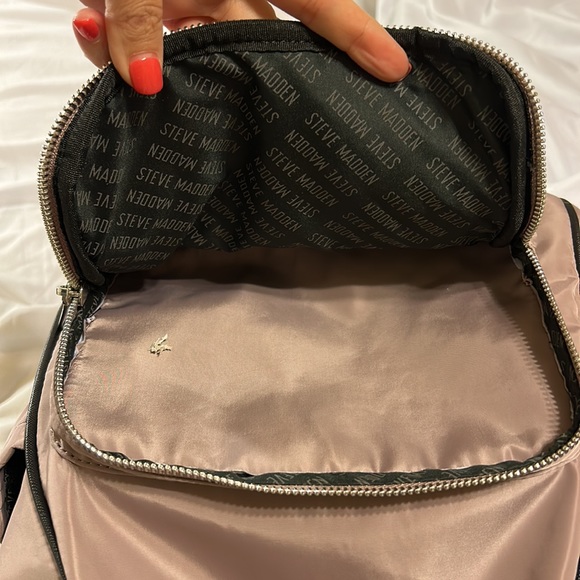 Steve Madden backpack - Picture 6 of 8